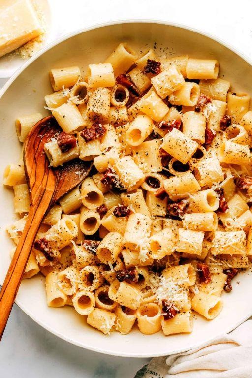 Pasta alla Gricia with Fried Egg Topping