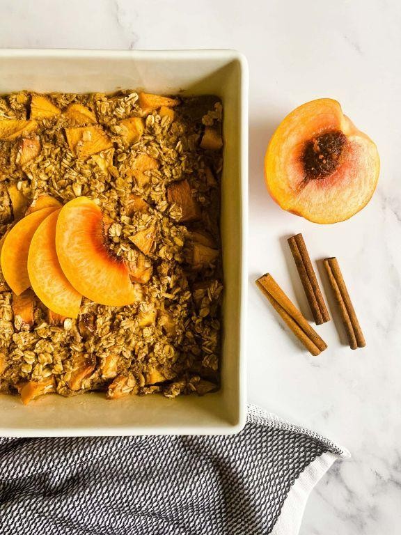 Peach Cobbler Baked Oats
