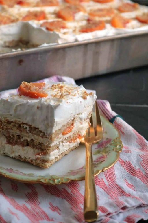 Peach Cobbler Dessert Lasagna