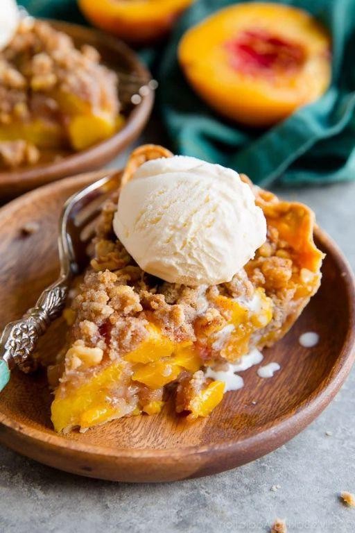 Peach Streusel Pie