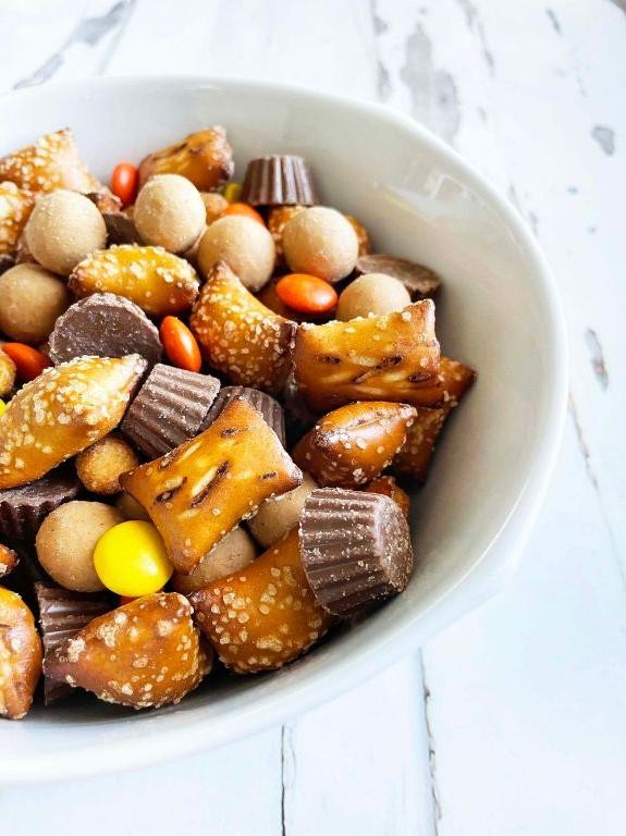 Peanut Butter Pretzel Chex Mix