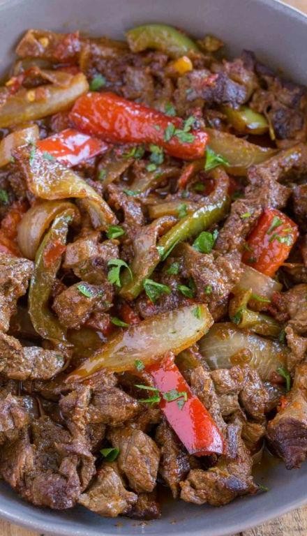 Pepper Steak and Onions Fajitas