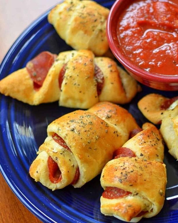 Pepperoni Pizza Stuffed Crescent Rolls