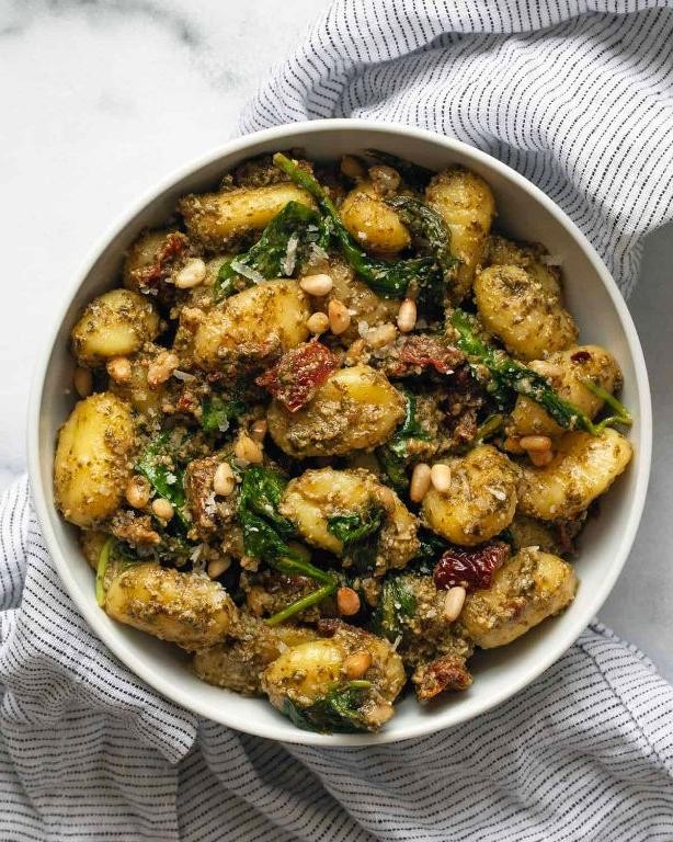 Pesto Gnocchi with Sun-Dried Tomatoes