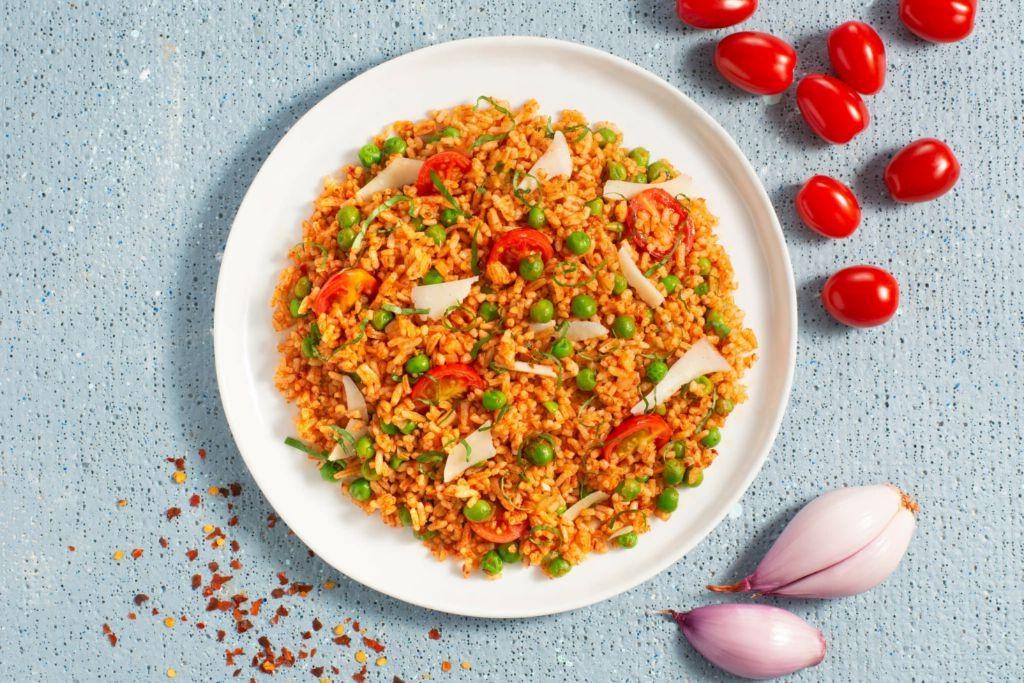 Pesto Vegetable Rice with Sun-Dried Tomatoes