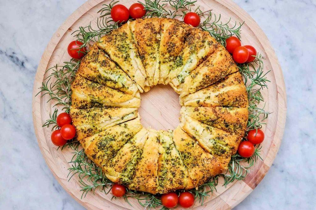 Pesto and Mozzarella Crescent Roll Wreath