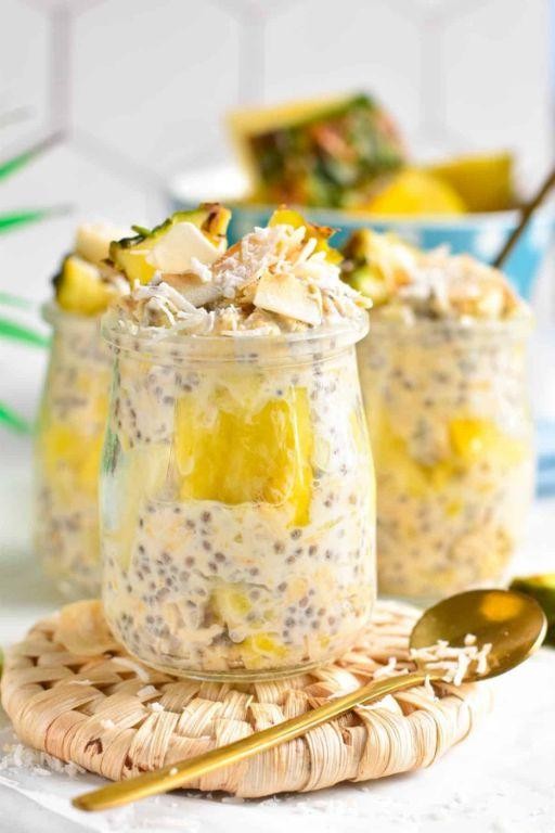 Piña Colada Overnight Oats