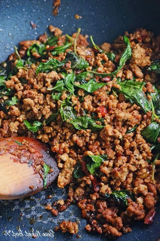 Pig Feet Stir-Fry with Chili and Basil