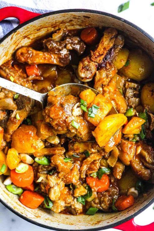 Pig Feet and Vegetable Hot Pot