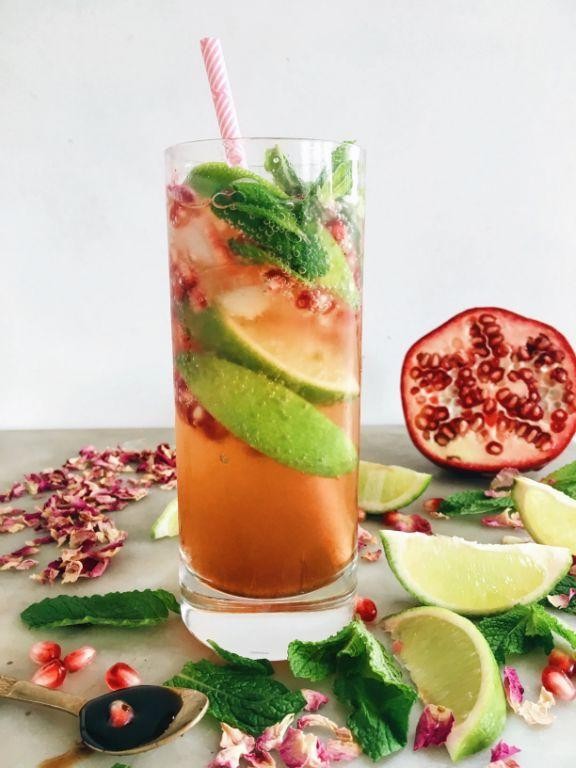 Pomegranate Juice Spritzer with Mint