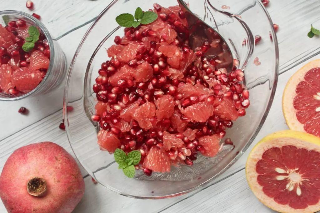 Pomegranate and Grapefruit Citrus Mix
