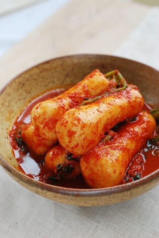 Ponytail Radish Kimchi (Chonggak Kimchi)