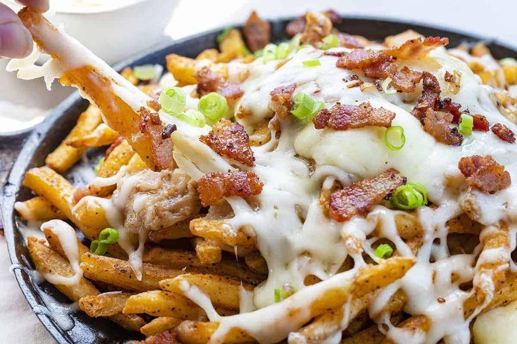 Poutine Poutine with Double Cheese and Extra Fries