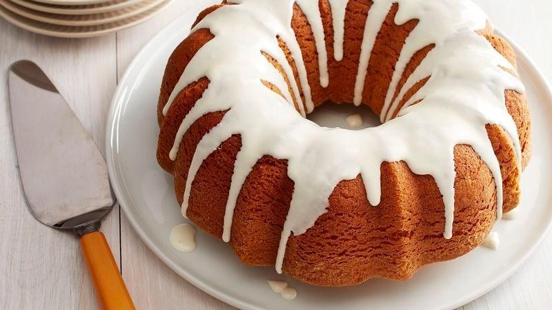 Pumpkin Bundt Cake with Cream Cheese Glaze