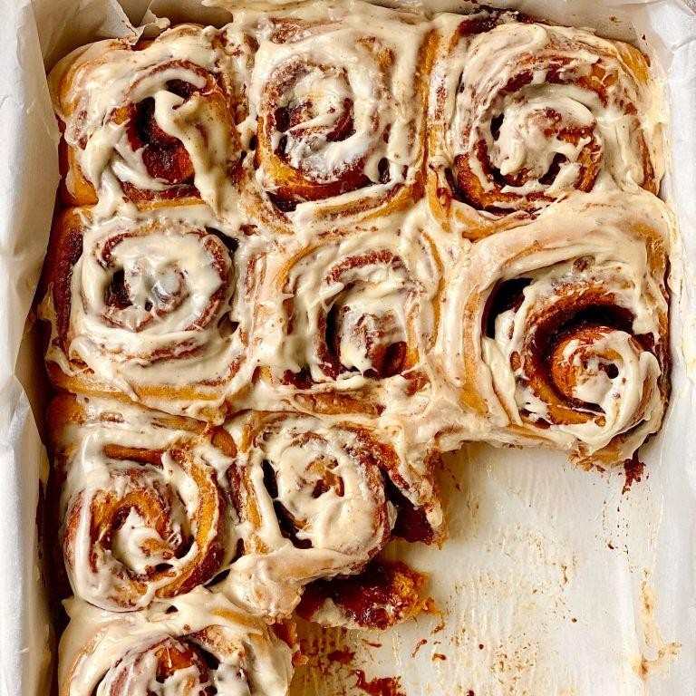 Pumpkin Cinnamon Rolls with Maple Glaze