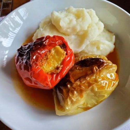 Punjene Paprike (Stuffed Bell Peppers)