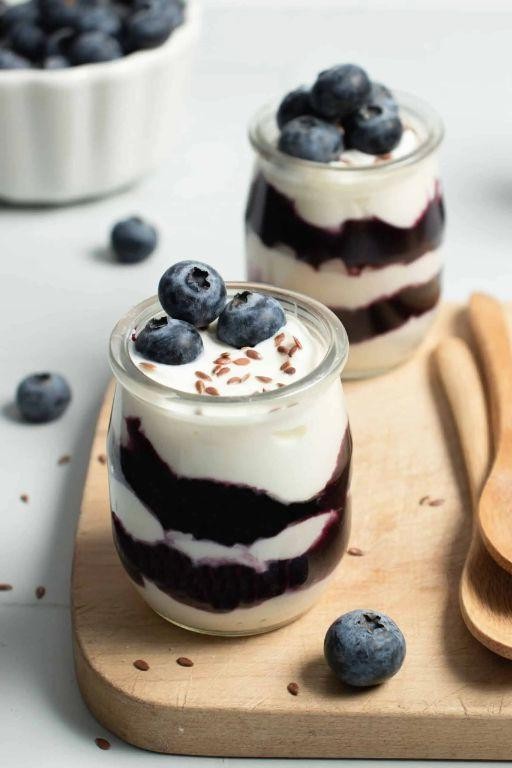 Quick Blueberry Yogurt Parfait