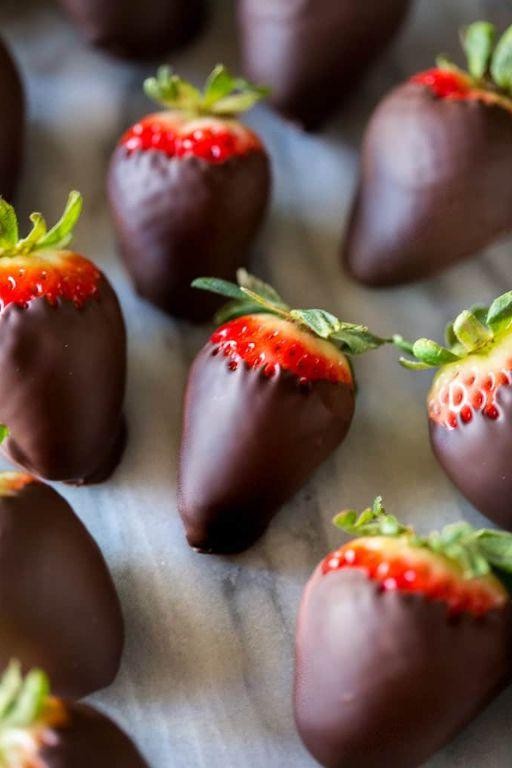 Quick Chocolate Covered Strawberries
