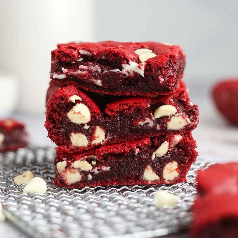 Red Velvet Cake Mix Blondies with Chocolate Chips