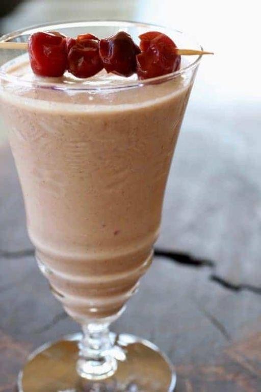 Refreshing Amaranth and Fruit Smoothie