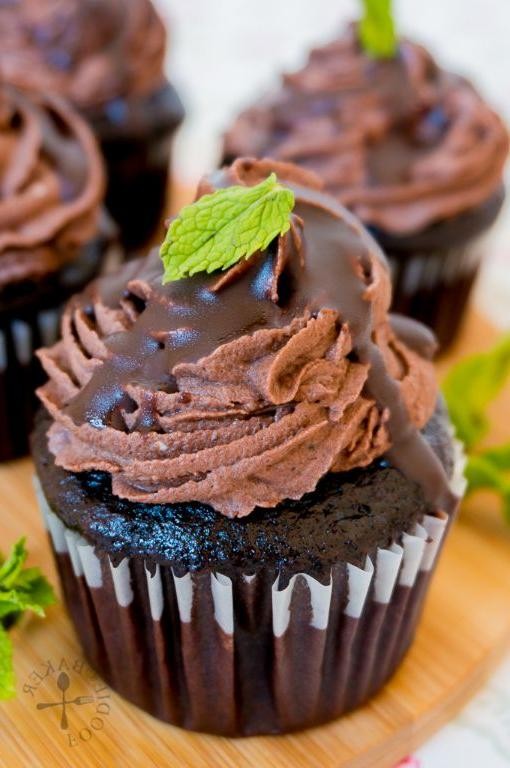Refreshing Mint Chocolate Icing