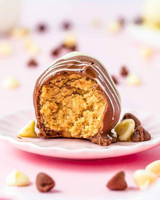 Ritz Cracker Peanut Butter Balls