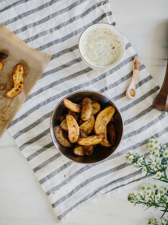 Roasted Fingerling Potatoes with Garlic Aioli
