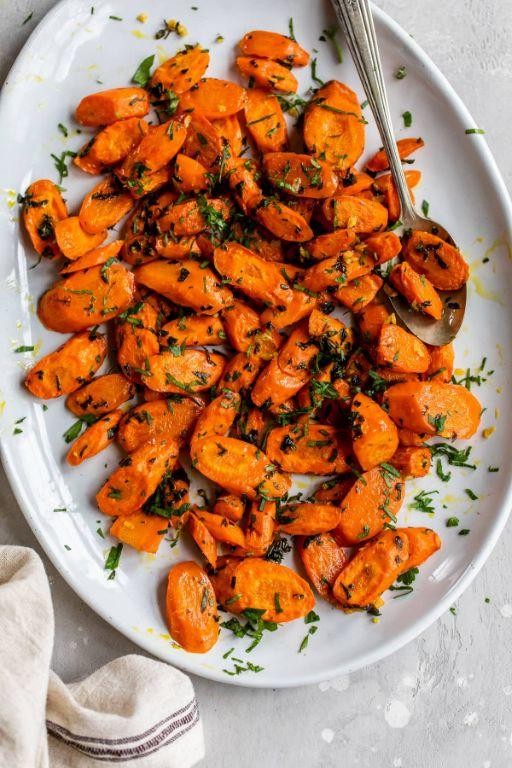 Roasted Garlic and Herb Carrots