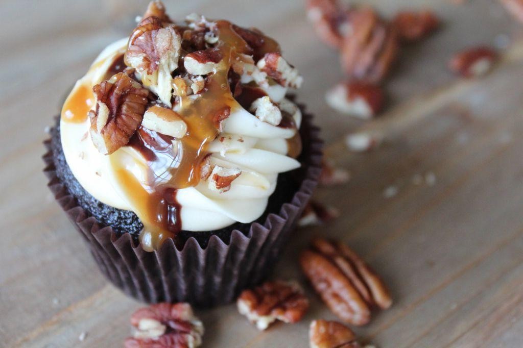 Salted Caramel Pecan Cupcakes