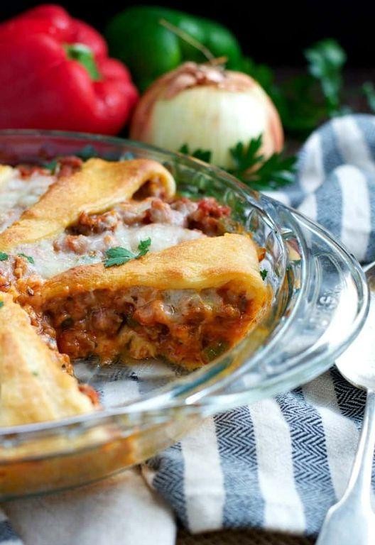 Sausage and Pepper Crescent Roll Pizza