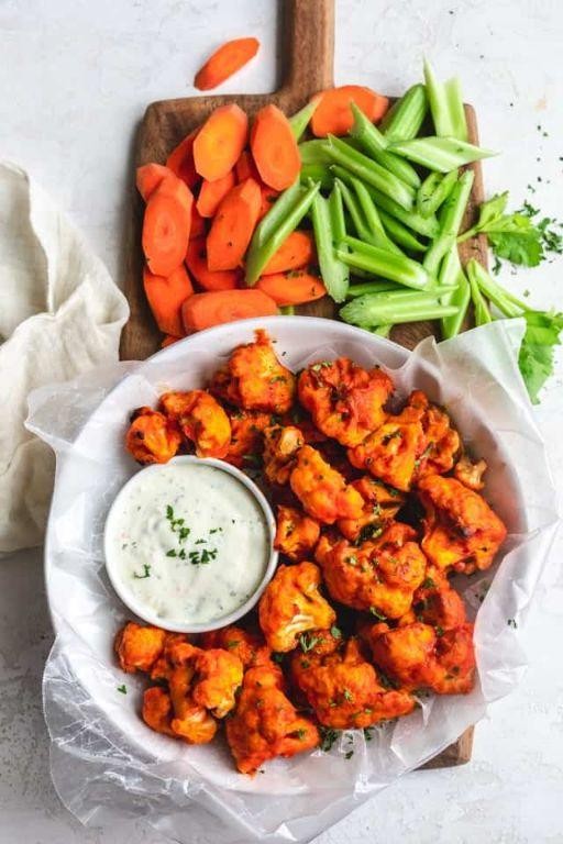 Simple Buffalo Cauliflower Bites