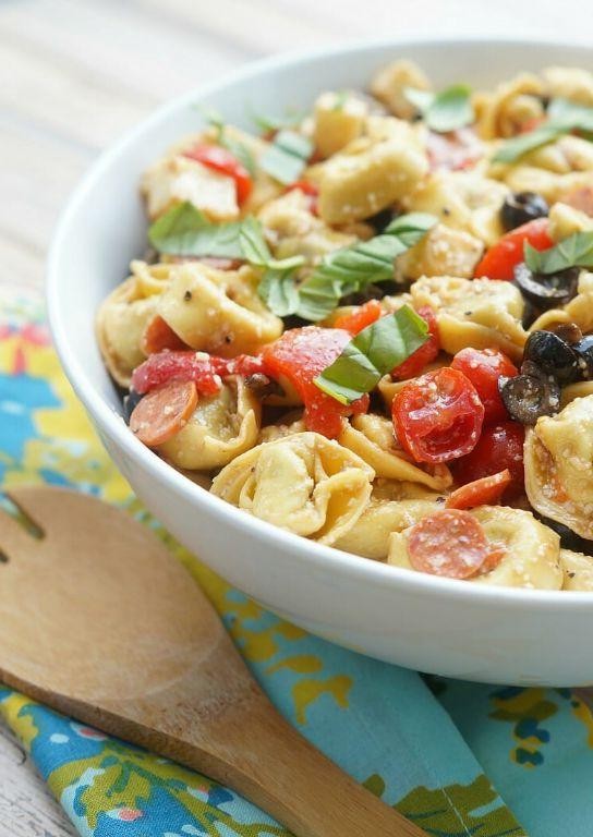 Simple Roasted Red Pepper Tortellini Salad