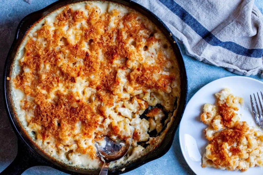 Skillet-Baked Mac and Cheese