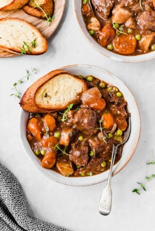 Slow Cooker Beef Stew with Red Wine