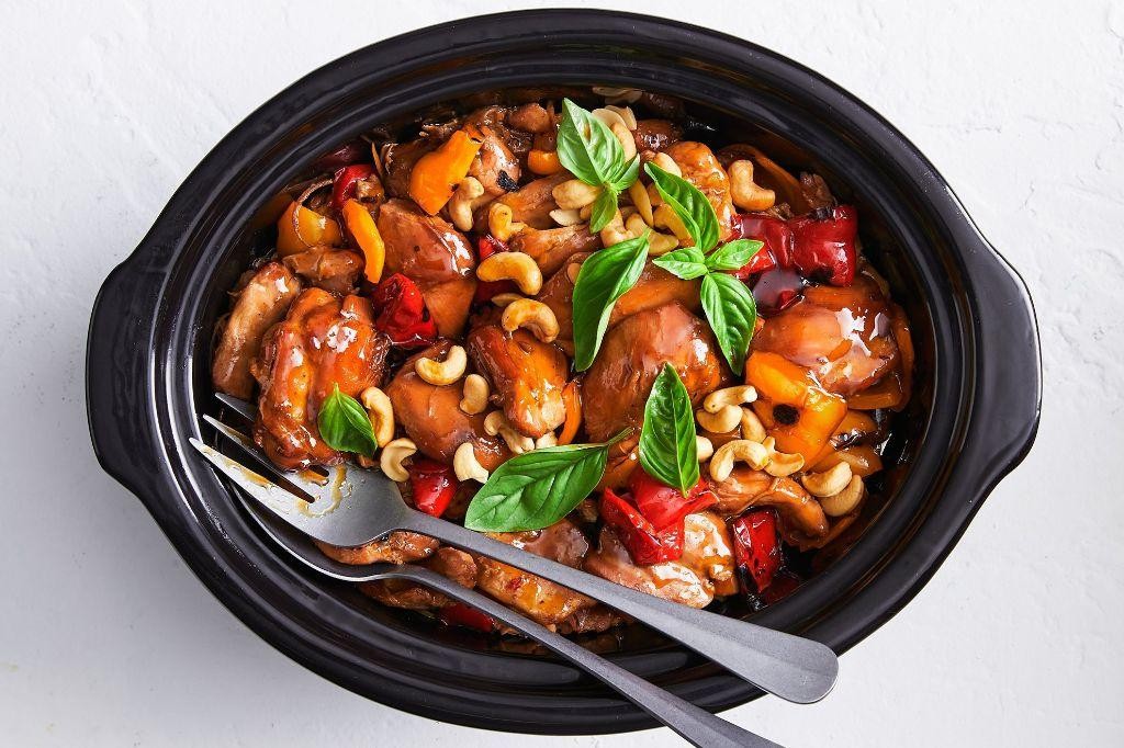 Slow Cooker Thai Cashew Chicken