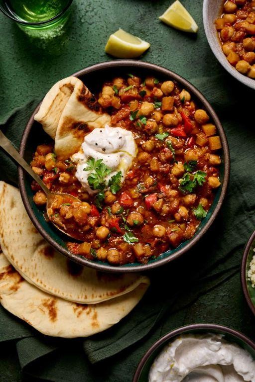 Slow Cooker Vegan Moroccan Tagine