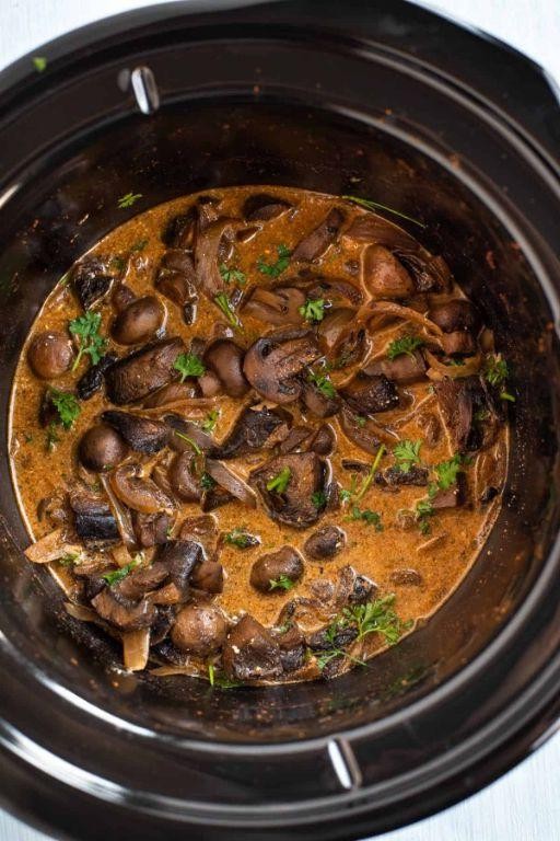 Slow Cooker Vegan Mushroom Stroganoff