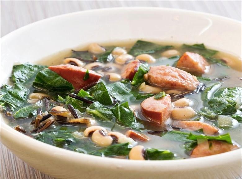 Slow-Cooked Southern Black-Eyed Pea Soup