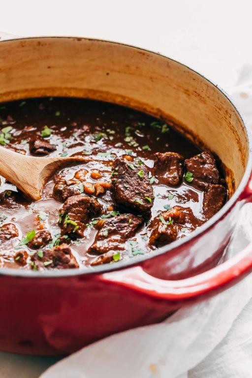 Slow-Cooked Texas Chili with Coffee and Cocoa