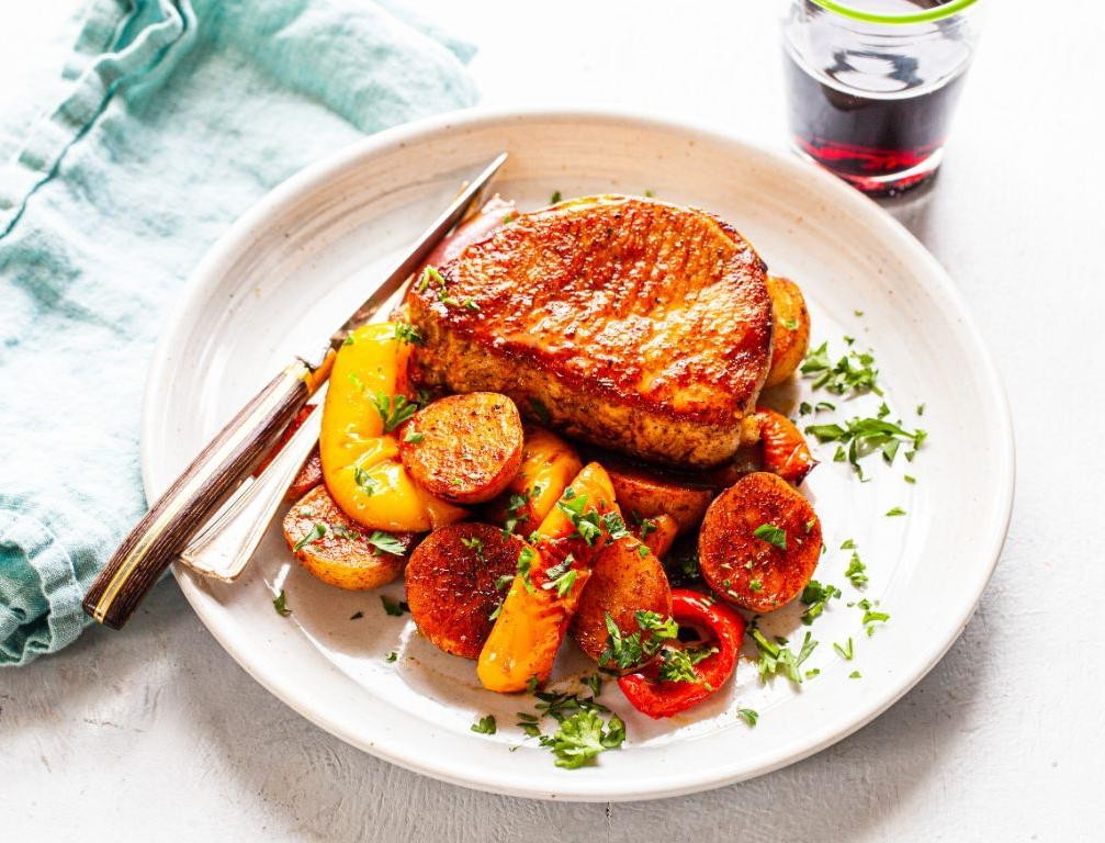 Smoky Paprika Cubed Pork with Peppers
