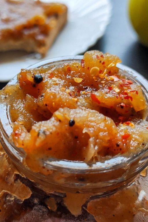 Spiced Apple Chutney with Mustard Seeds