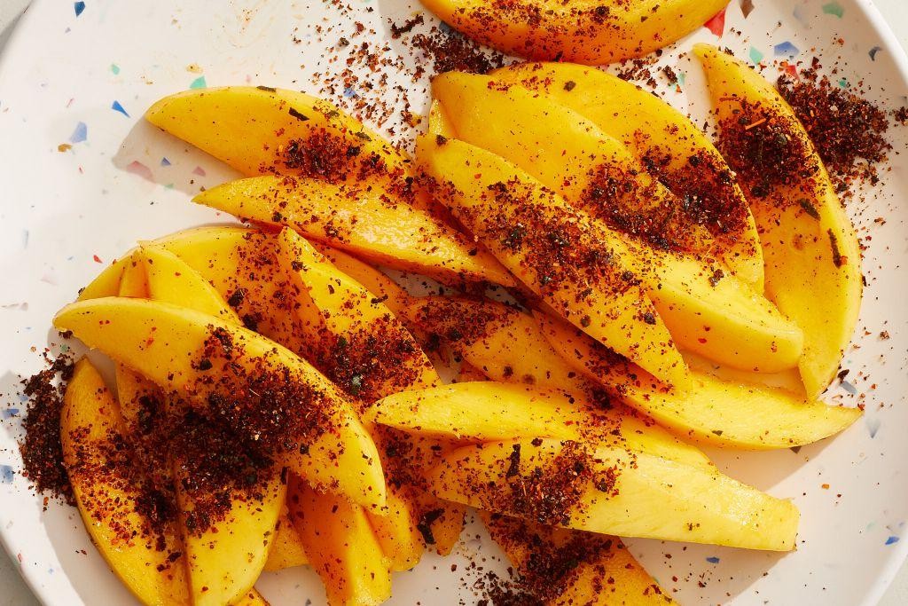 Spicy Chili-Lime Mango Slices