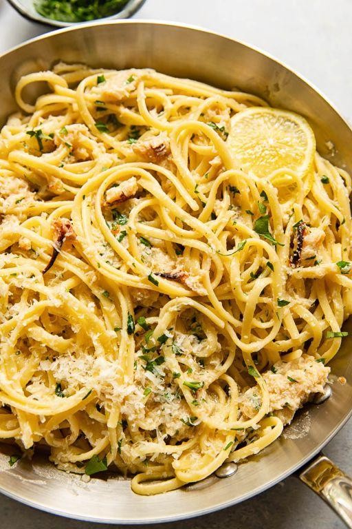 Spicy Dungeness Crab Linguine with Garlic Butter