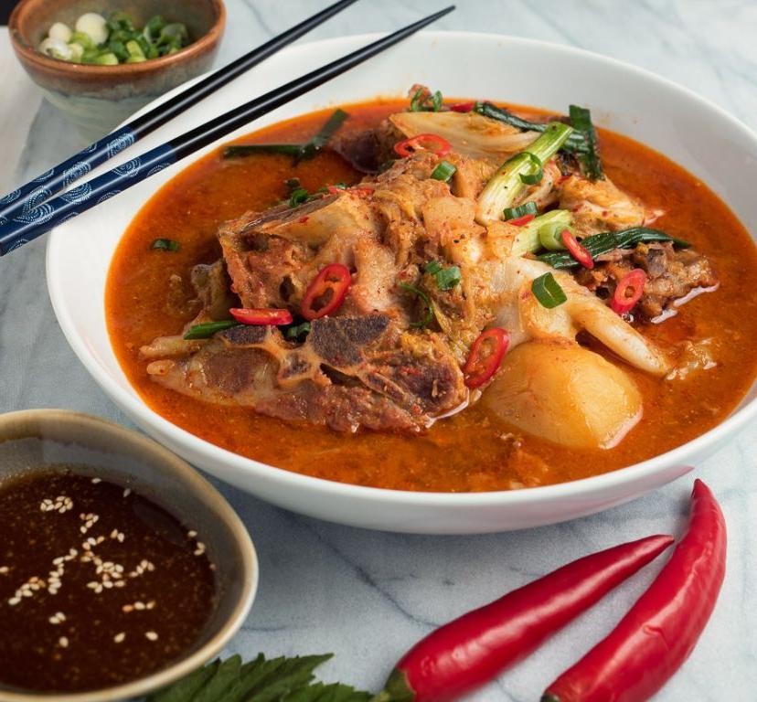 Spicy Korean Pig Feet Soup