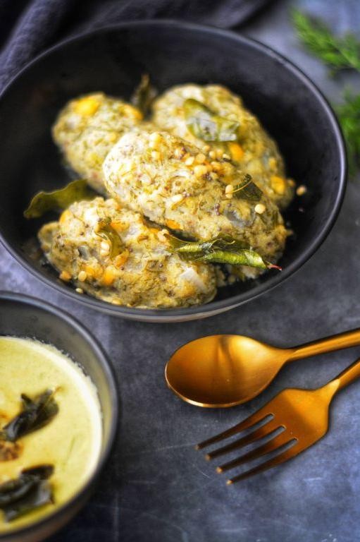 Spicy Lentil Kadubu with Curry Leaves
