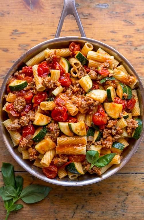 Spicy Sausage and Zucchini Pasta