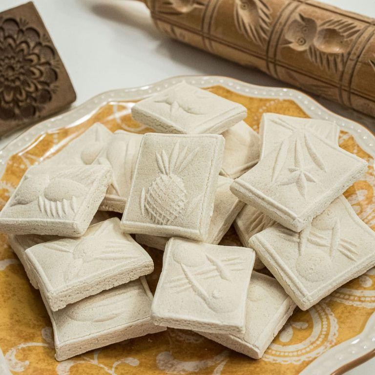 Springerle (Anise-Flavored Pressed Cookies)