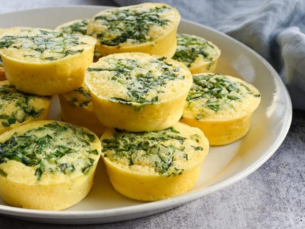 Starbucks-Style Egg Bites with Spinach and Cheese