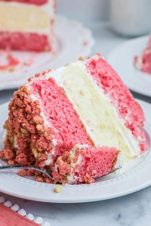 Strawberry Shortcake Cheesecake
