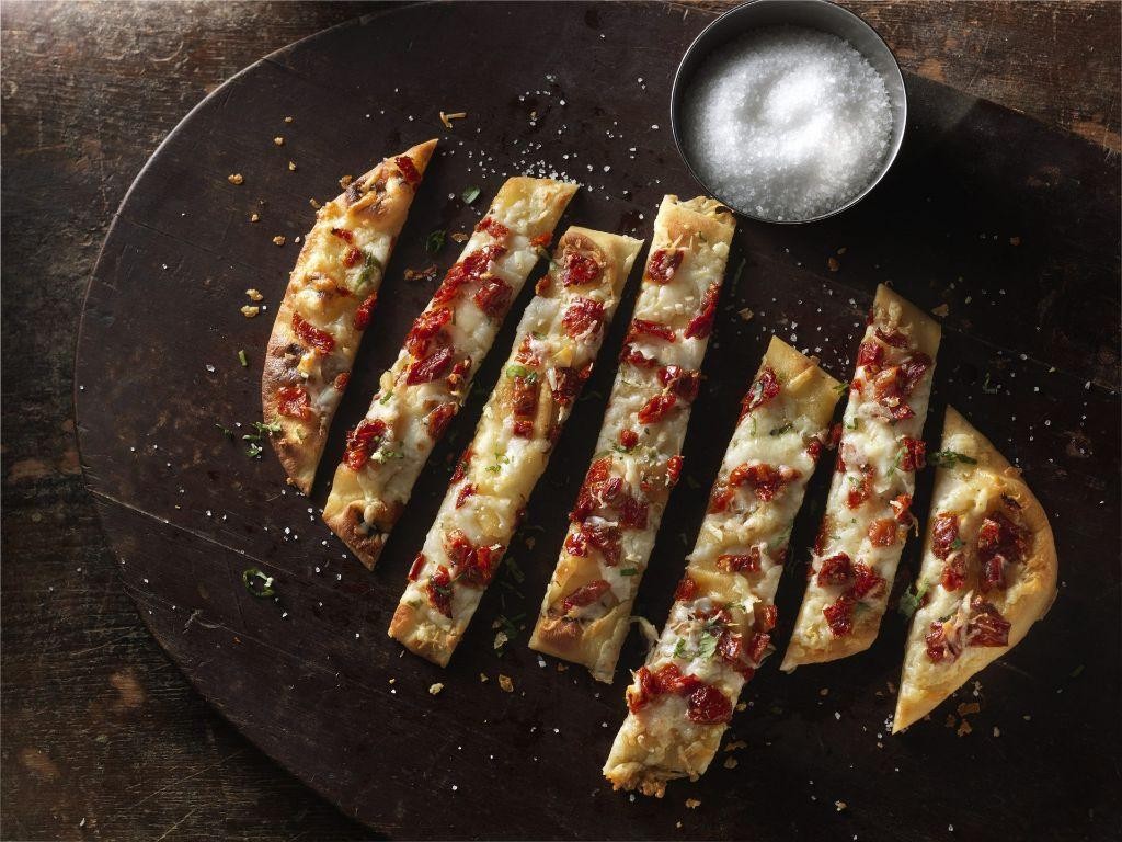 Sun-Dried Tomato Mini Naan